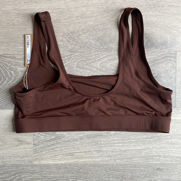 SKIMS SIGNATURE TANK BIKINI TOP 2X COCOA NWT - Picture 9 of 11